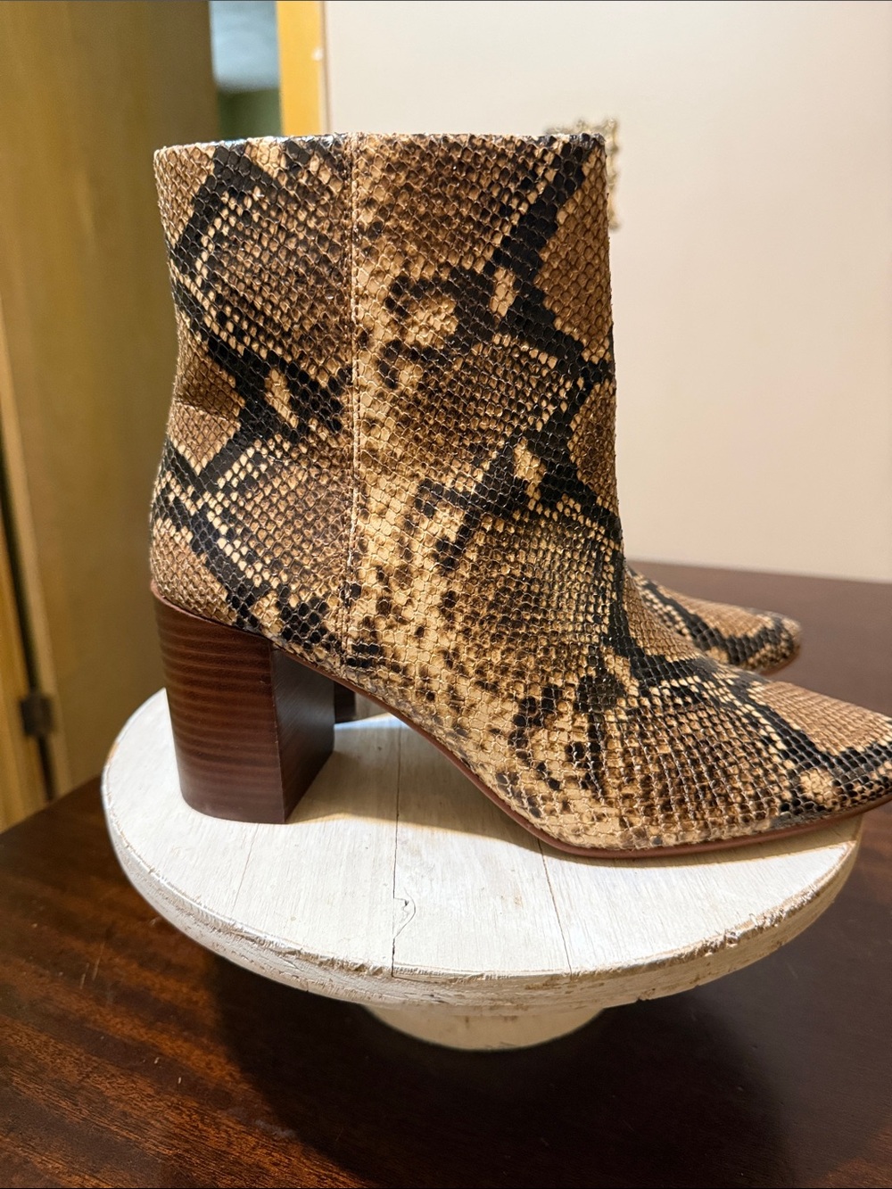 Madewell Fiona Boot in Snake Embossed Leather-Size 9.5